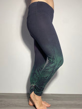 Load image into Gallery viewer, Northern Lights Leggings