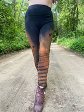 Load image into Gallery viewer, Serpens Leggings