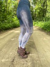 Load image into Gallery viewer, Silver Night Leggings