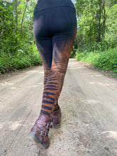 Load image into Gallery viewer, Serpens Leggings