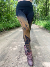 Load image into Gallery viewer, Straw Leggings