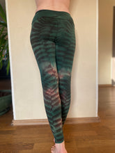 Load image into Gallery viewer, Villua Leggings
