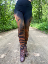 Load image into Gallery viewer, Serpens Leggings
