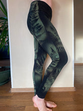 Load image into Gallery viewer, Buna Leggings