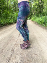 Load image into Gallery viewer, Pella Leggings
