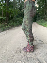 Load image into Gallery viewer, New Moon Leggings