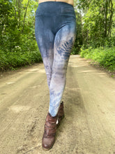 Load image into Gallery viewer, Silver Night Leggings