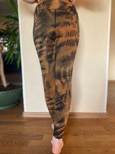 Load image into Gallery viewer, Pavo Leggings