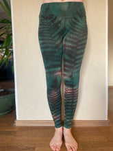 Load image into Gallery viewer, Villua Leggings