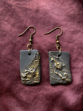 Load image into Gallery viewer, Craters Earrings