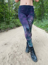 Load image into Gallery viewer, Aquilae Leggings