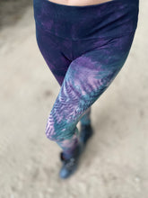 Load image into Gallery viewer, Aquilae Leggings