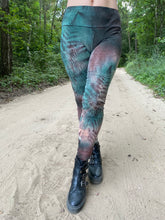 Load image into Gallery viewer, Erela Leggings 🌿
