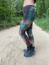 Load image into Gallery viewer, Erela Leggings 🌿