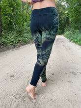 Load image into Gallery viewer, Ratri Leggings