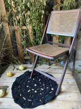 Load image into Gallery viewer, Dark Flower Crochet Rug