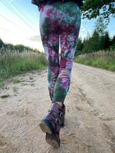 Load image into Gallery viewer, Pegasi Star Leggings