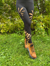 Load image into Gallery viewer, Black Star Leggings