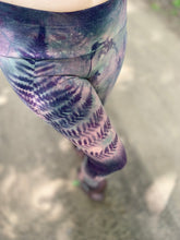 Load image into Gallery viewer, Lacerta Leggings
