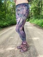 Load image into Gallery viewer, Lacerta Leggings
