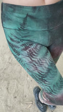 Load and play video in Gallery viewer, Erela Leggings 🌿
