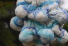 Load image into Gallery viewer, Blue Bubble Portable Small Wool Lamp
